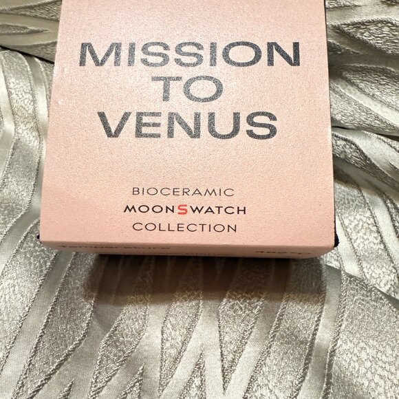 Authentic OMEGA X SWATCH Bioceramic MoonSwatch Mission to Venus SO33P100 - Picture 10 of 12